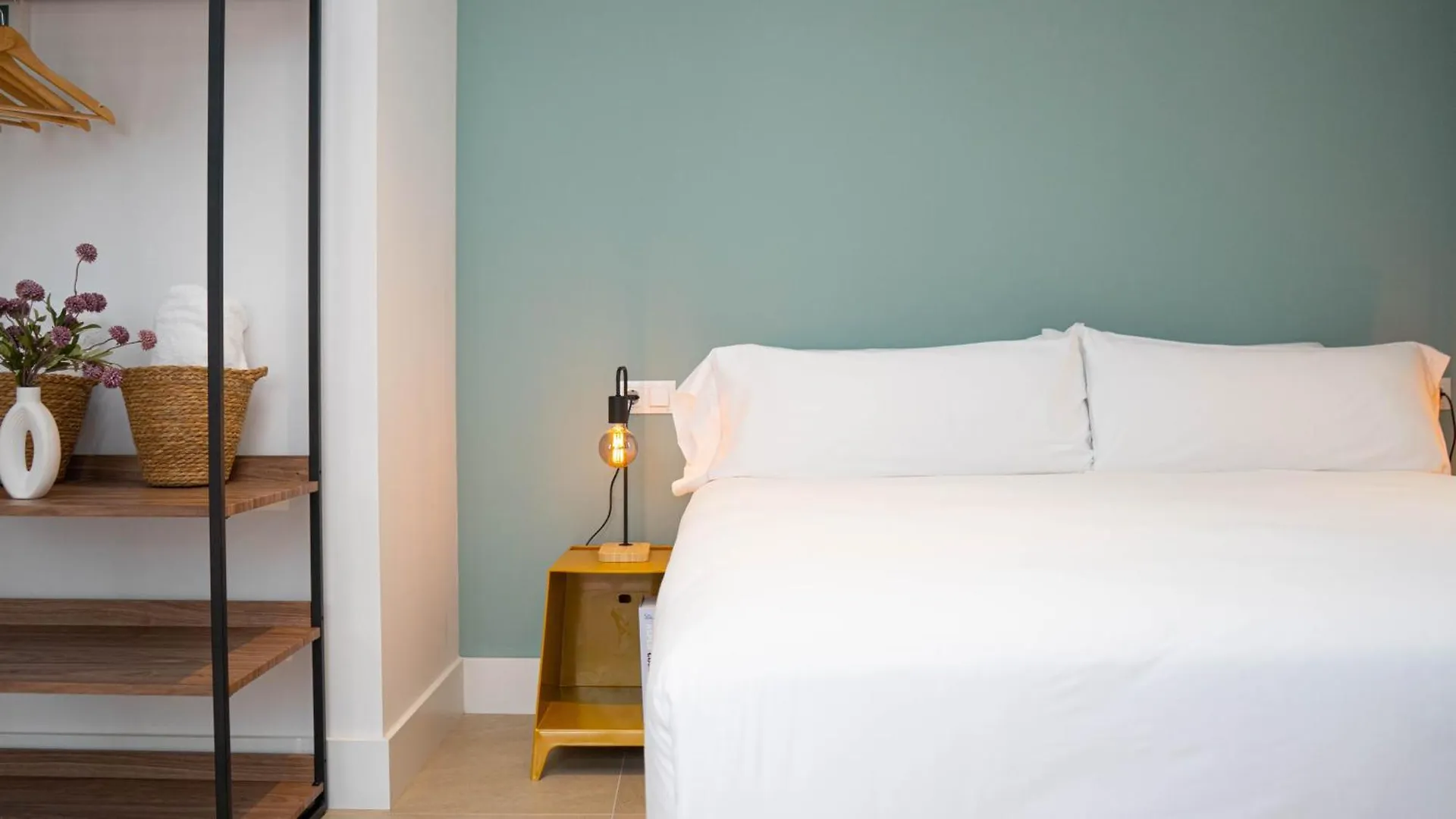 Aparthotel Be Mate Malaga Catedral 0*,
