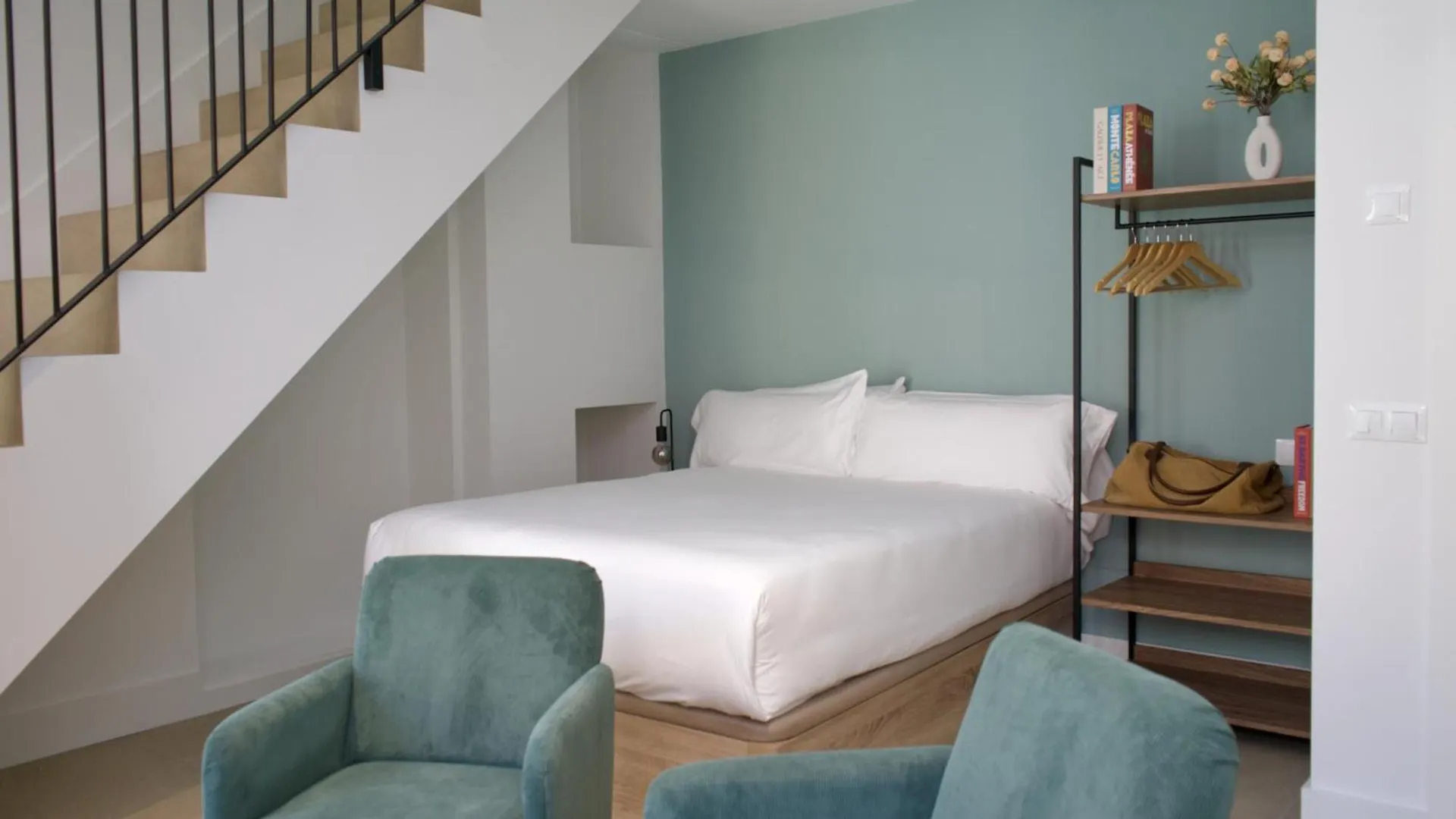 Aparthotel Be Mate Malaga Catedral