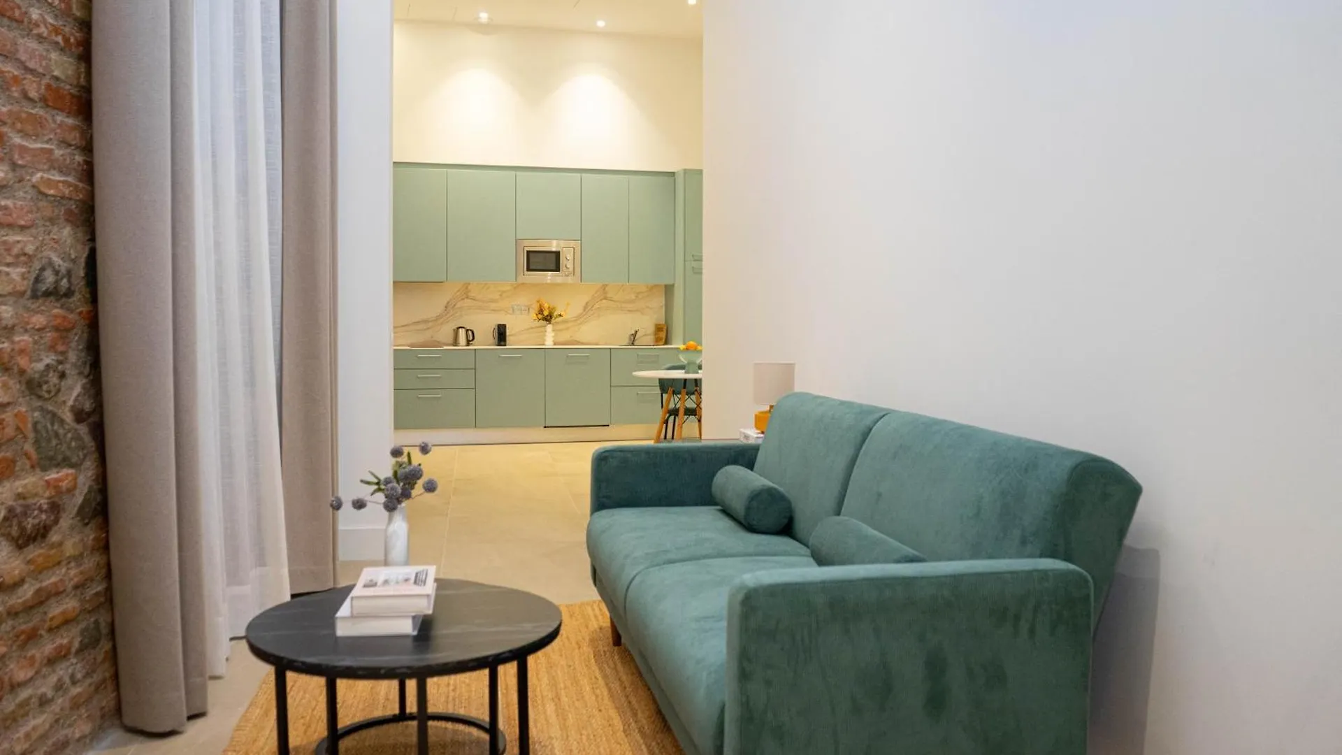 Aparthotel Be Mate Malaga Catedral