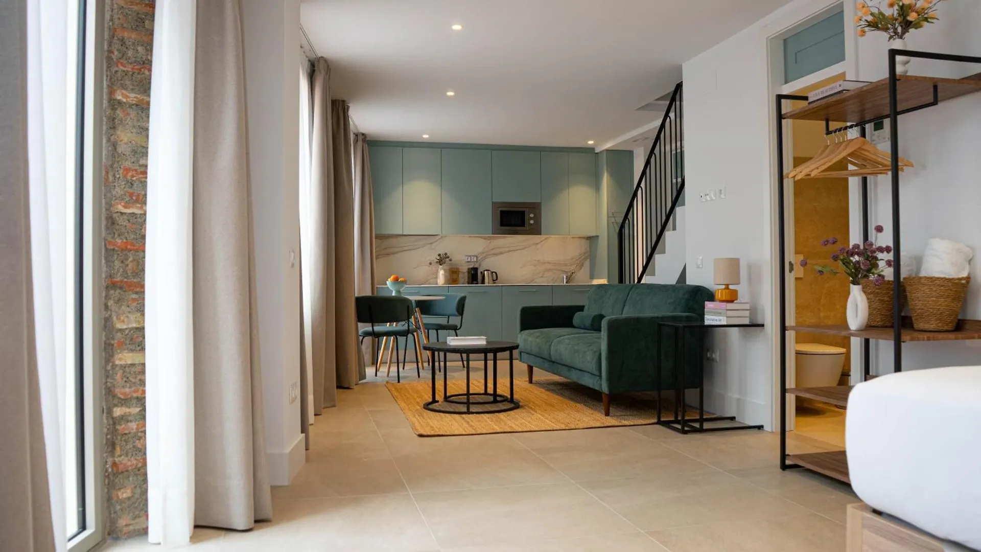 Be Mate Malaga Catedral Aparthotel 0*,
