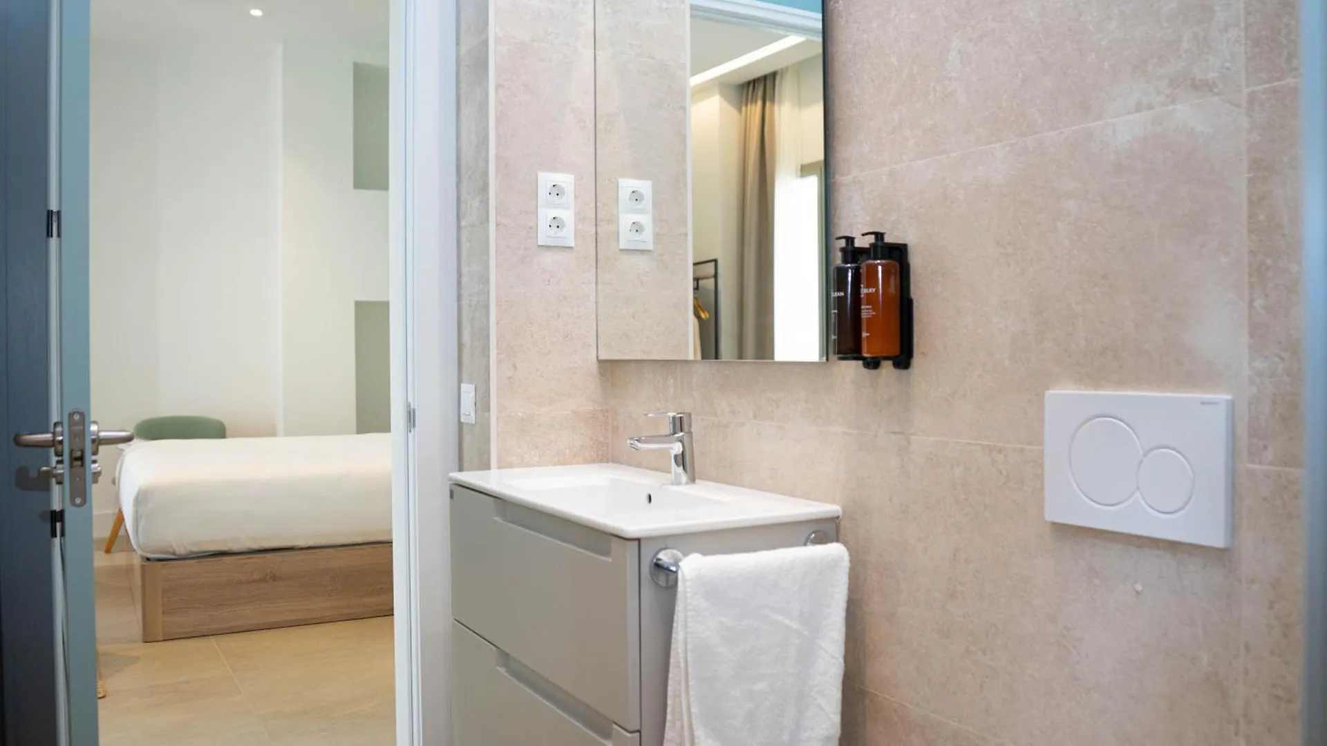 Be Mate Malaga Catedral Aparthotel